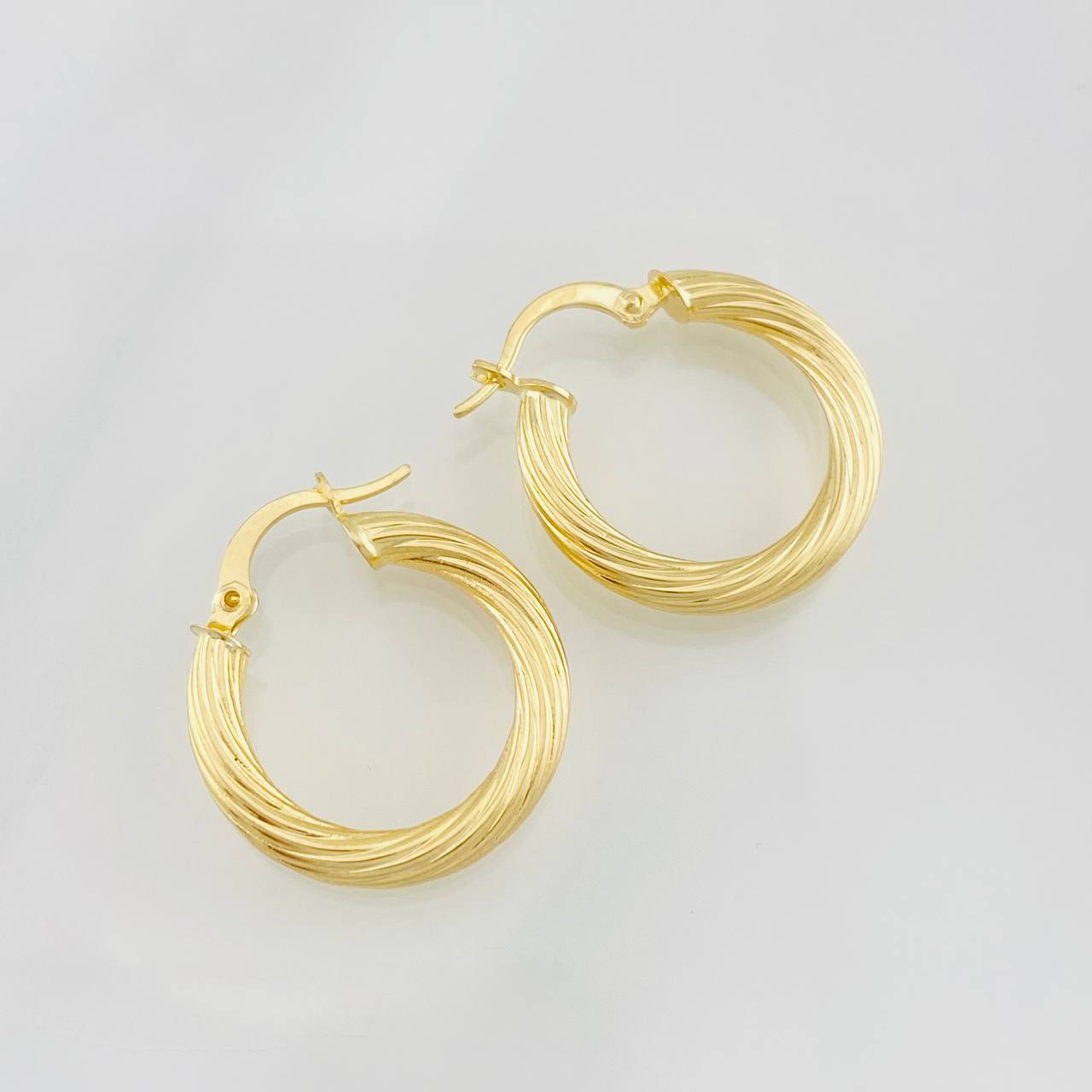 Candongas Lore 2.3g / 3/4 in Oro Amarillo 18K