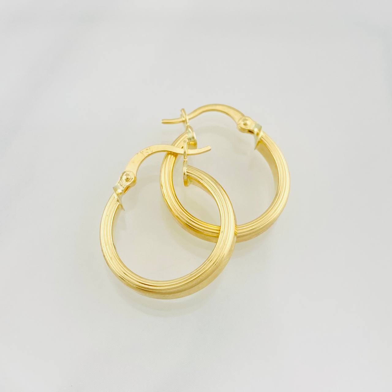 Candongas Winter 1.95g / 3/4 in Oro Amarillo 18K