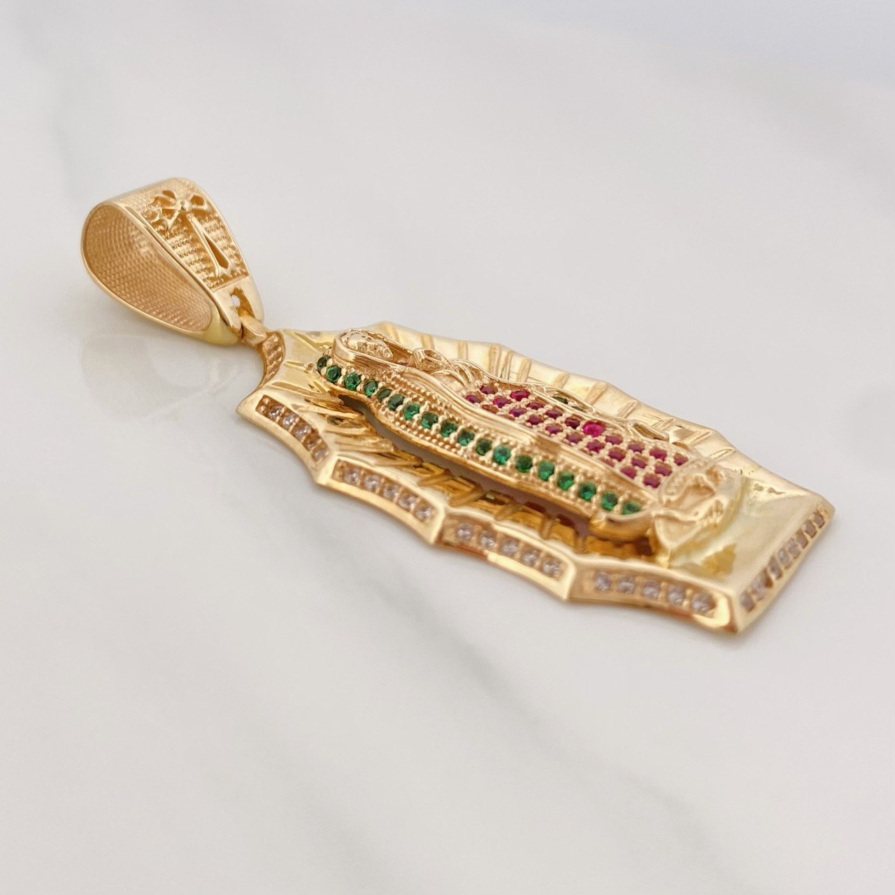 Dije Virgen Guadalupe 7.1 g / 1 3/4 in Oro Amarillo 18K