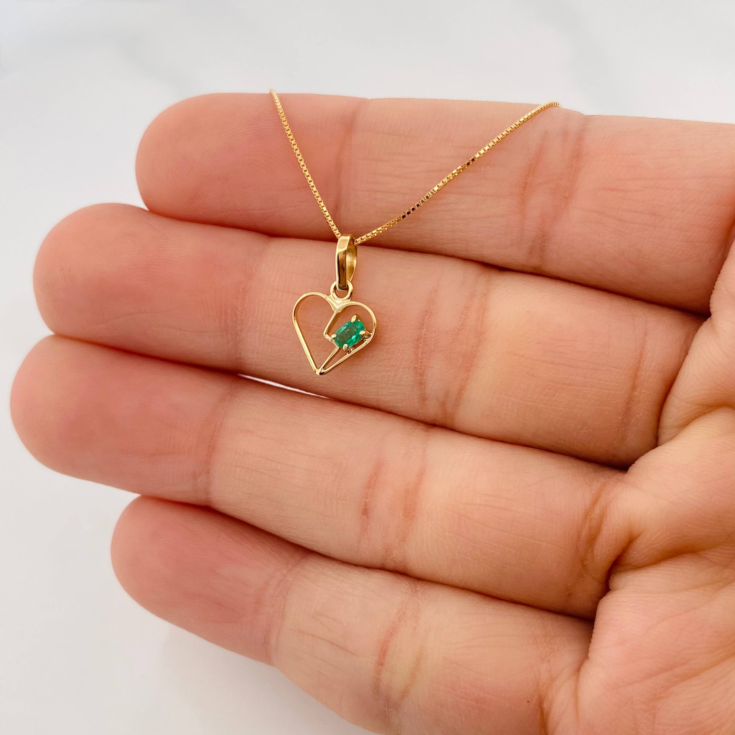Set Cadena Veneciana + Dije Corazon esmeralda 0.6 pts / 1.3g / 15 3/4 in Oro Amarillo 18K