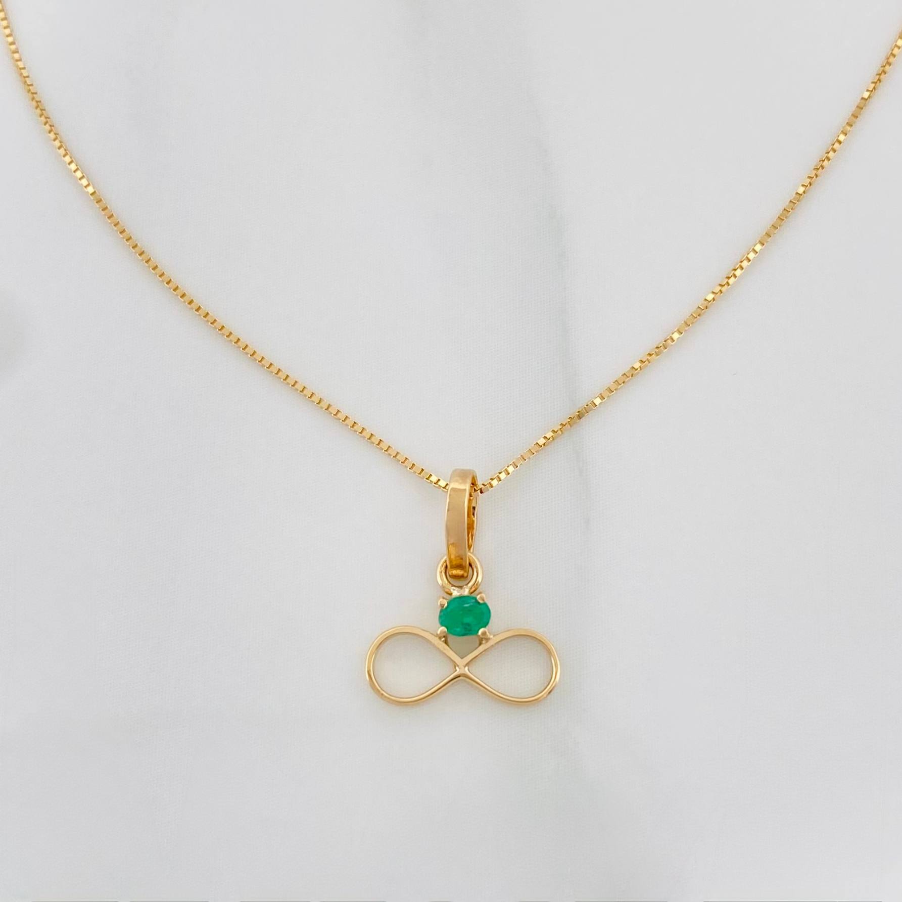 Venetian Chain + Infinity Pendant emerald 0.2 pts / 1.2g / 16 in 18K Yellow Gold