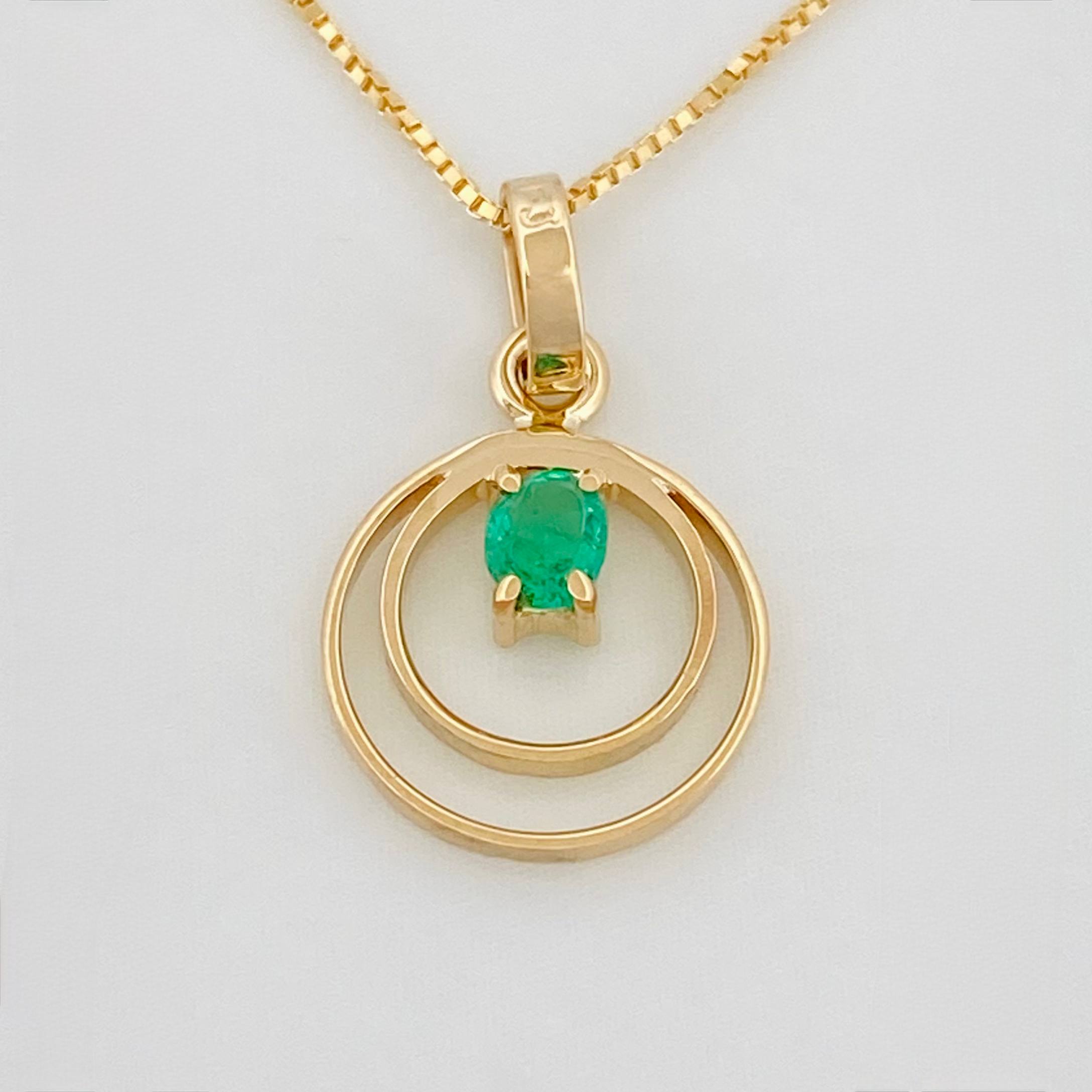 Set Cadena Veneciana + Dije Circular esmeralda 14 pts / 1.35g / 15 3/4 in Oro Amarillo 18K