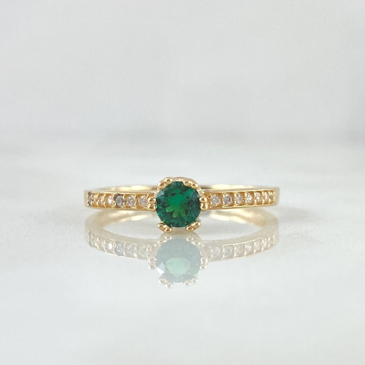 Anillo Solitario Seis Puntas 1.8gr / T6 1/4 / Circones Blancos Verde Oro Amarillo 18K