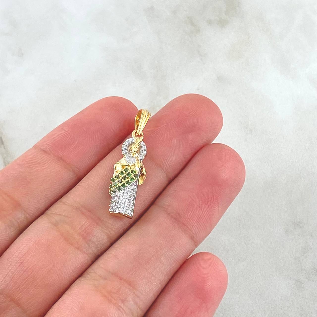 Pendant San Judas 1.9gr / 2.7cm / White and Green Zircons Two 18K Yellow and White Gold ©