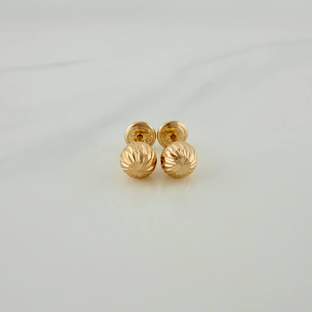 Stud Earrings Bead 0.65 g / in / 5 mm Yellow Gold 18K