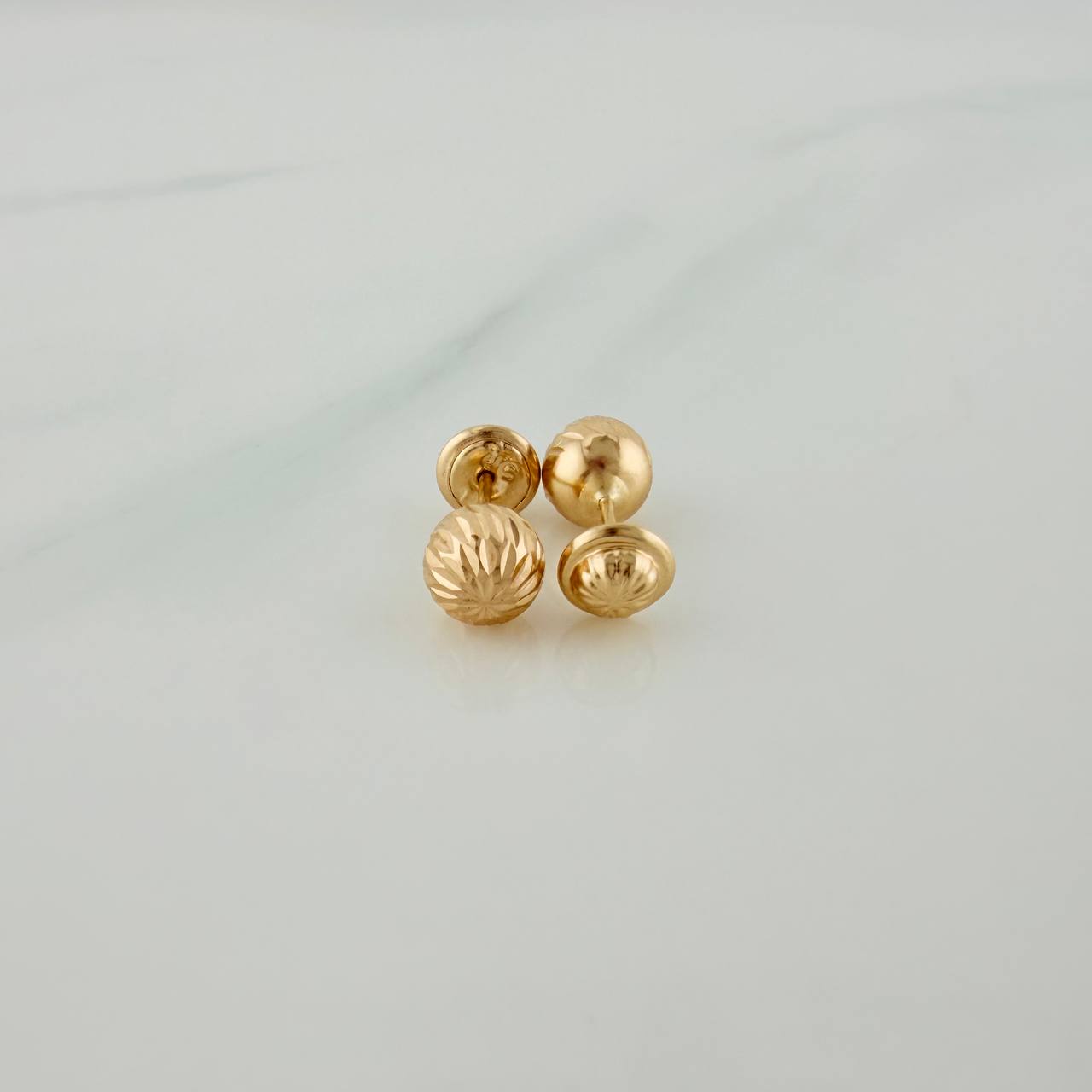 Stud Earrings Bead 0.65 g / in / 5 mm Yellow Gold 18K