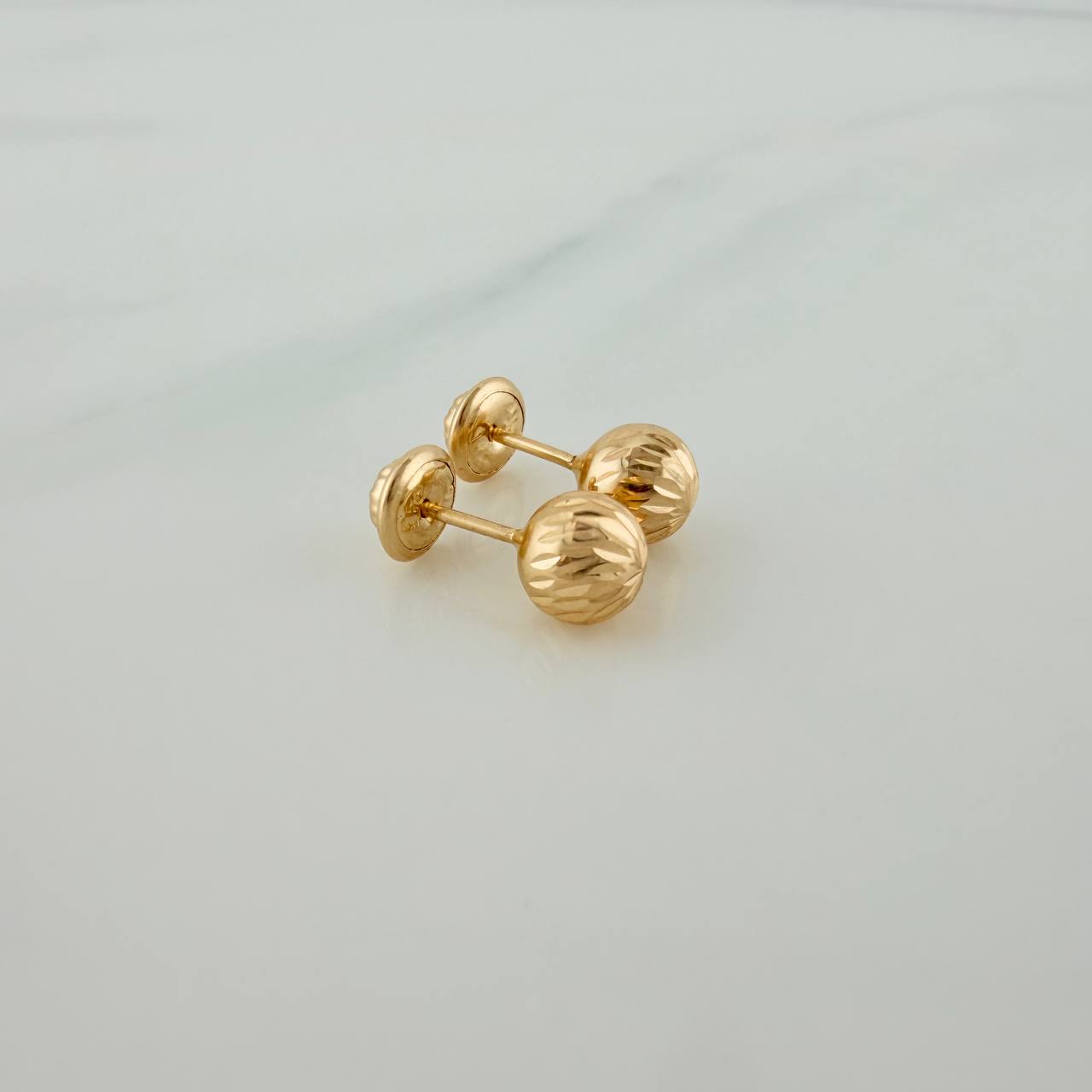 Stud Earrings Bead 0.65 g / in / 5 mm Yellow Gold 18K