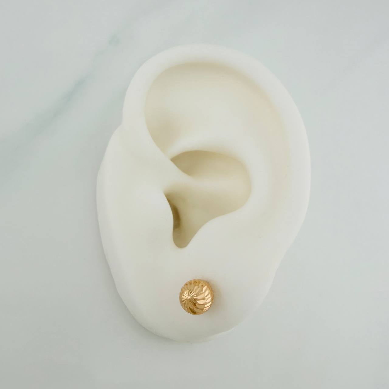 Stud Earrings Bead 0.65 g / in / 5 mm Yellow Gold 18K