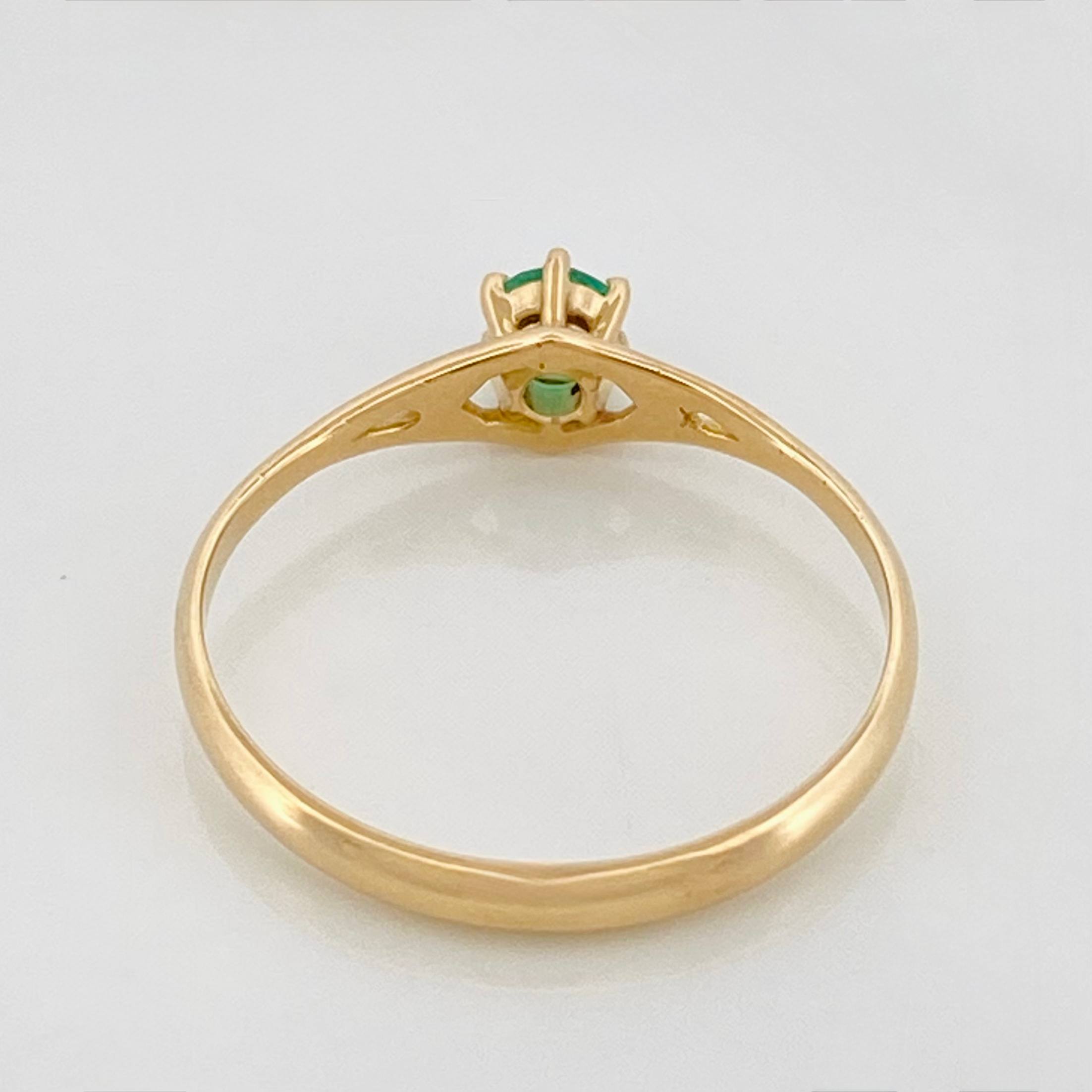 Emerald Solitaire Ring 0.17 pts Emerald 1 pts 1.5g / Size 7 Yellow Gold 18K