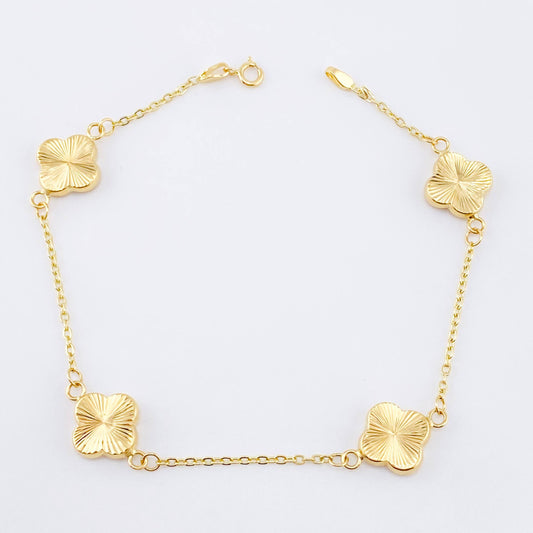 Pulso Aro seguido Treboles Diamantados 3.25gr / 7 1/2 in / 10mm Oro Amarillo Nac.Esp. 18K *