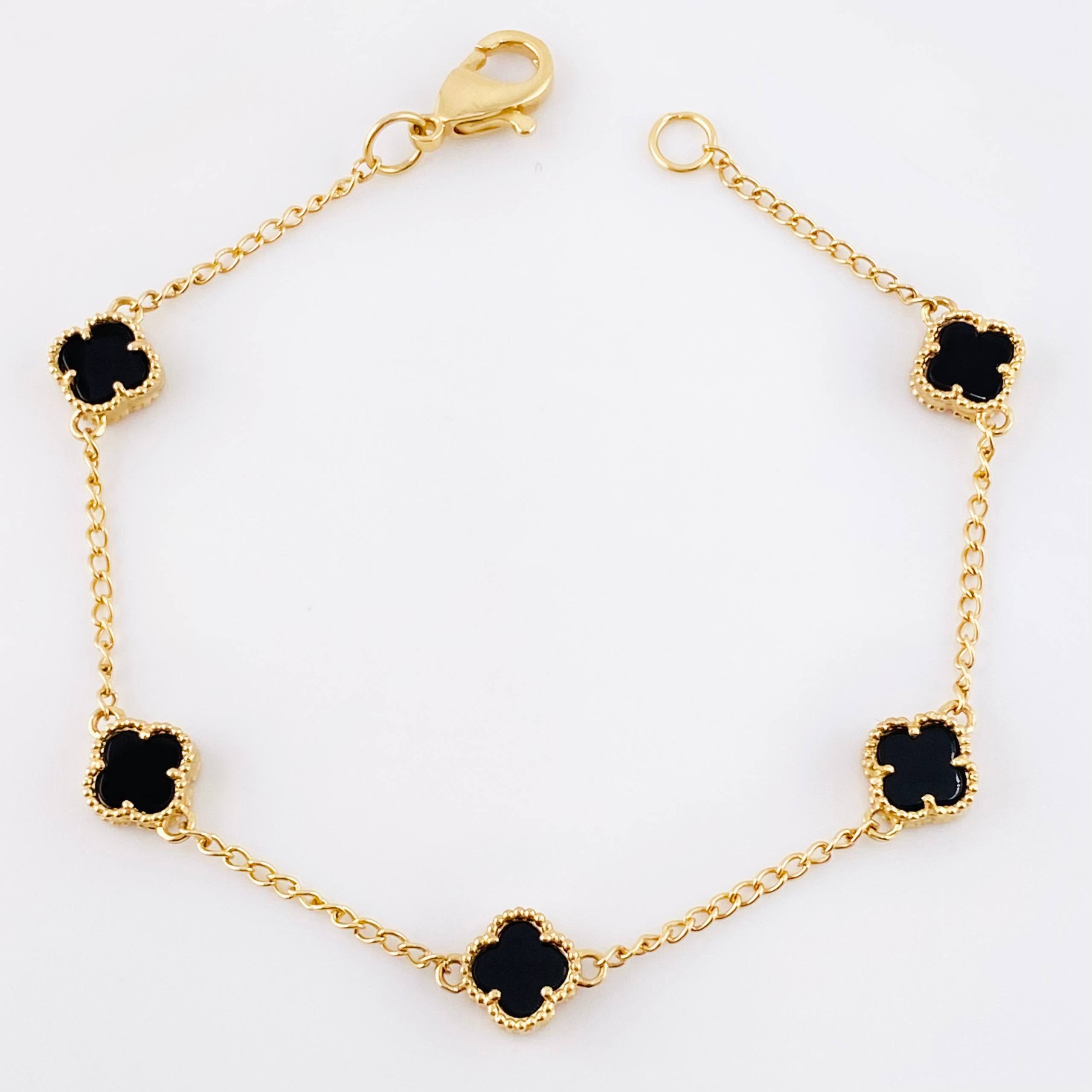 Pulso Espiga Trebol Onix Negro 4.55gr / 7 1/4 in / 7.6mm Oro Amarillo Nac.Esp. 18K *