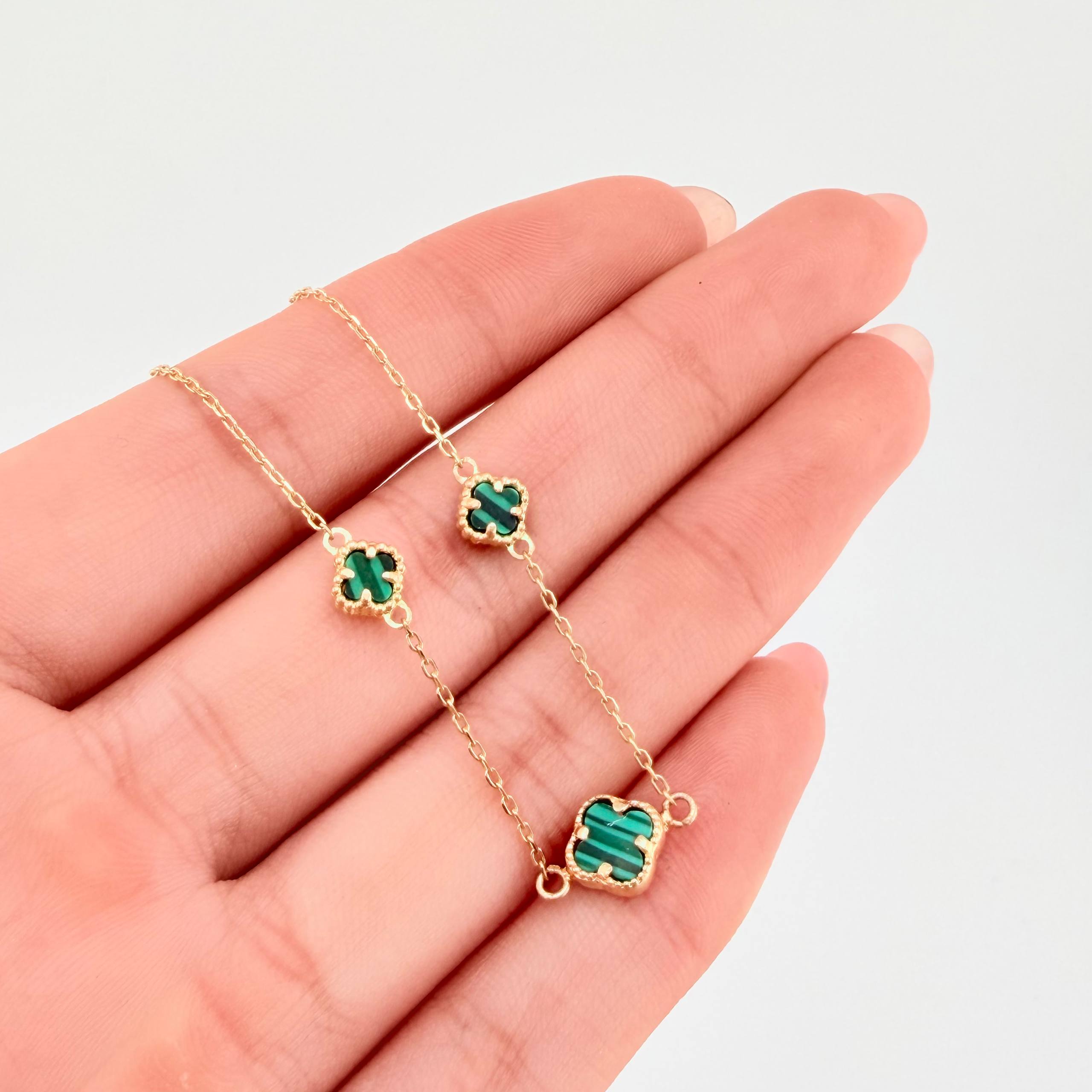 Pulso Aro seguido Trebol Malaquita Verde 2.45gr / 8 3/4 in / 7mm-5mm Oro Amarillo Nac.Esp. 18K