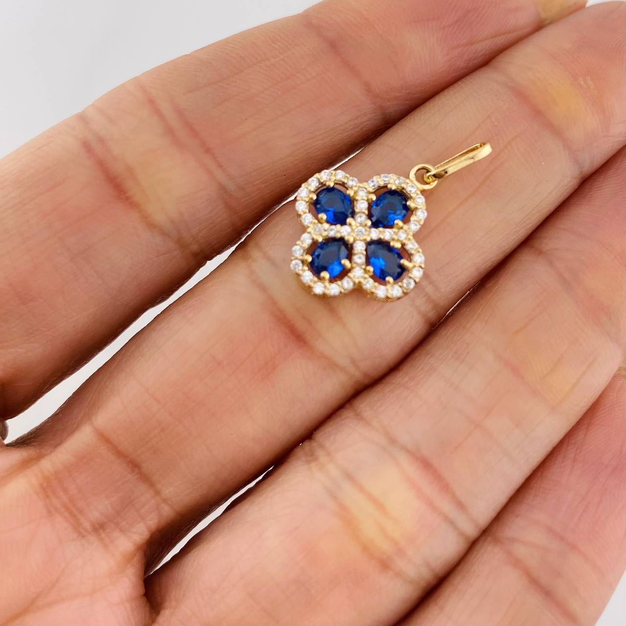 Dije Trebol 1.6g / 3/4 in Oro Amarillo 18K