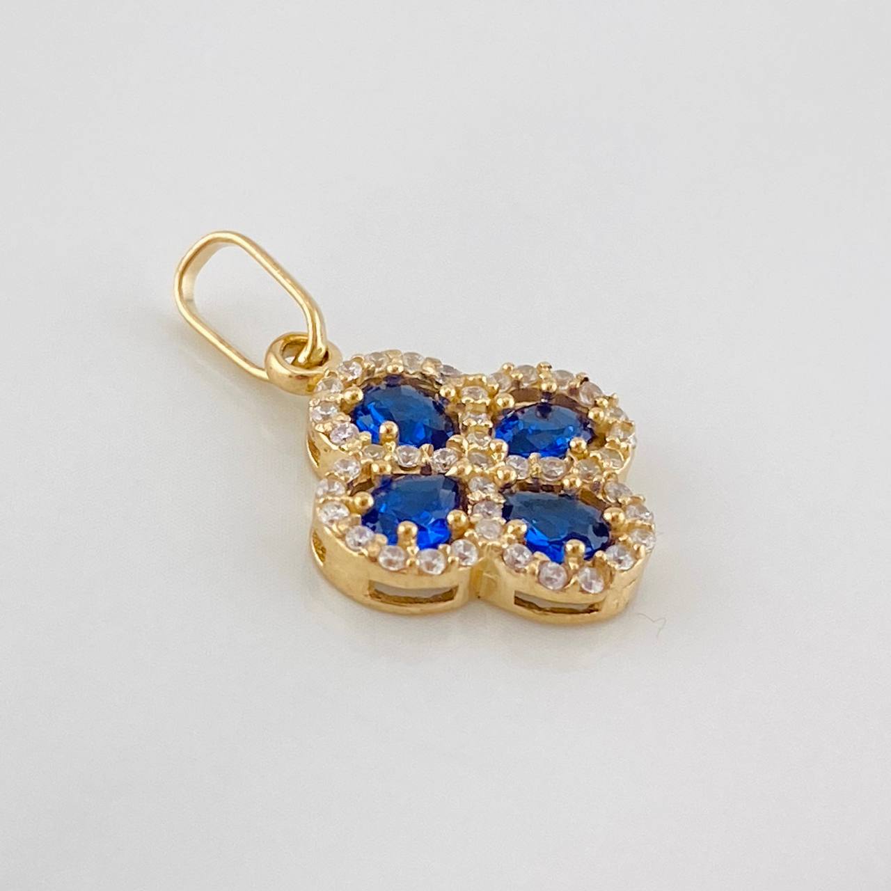 Dije Trebol 1.6g / 3/4 in Oro Amarillo 18K