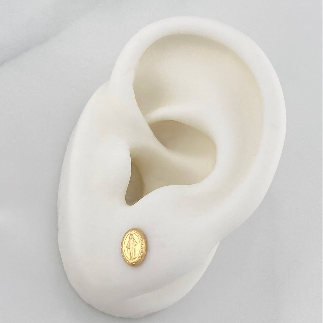 Stud Earrings Miraculous Virgin 0.65 g / in / 5.3 mm Yellow Gold 18K