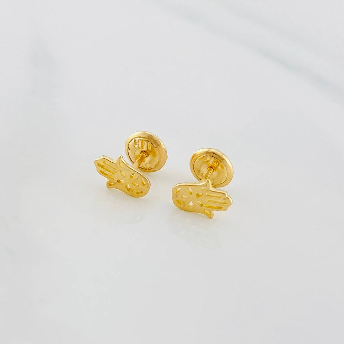 Stud Earrings Hamsa Hand 0.75 g / in / 7.31 mm Yellow Gold 18K