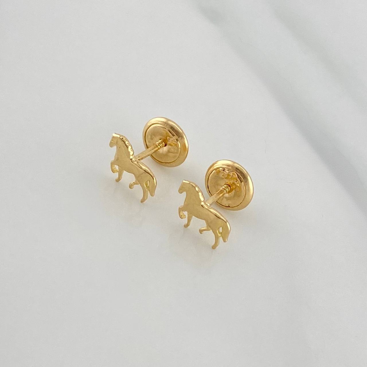 Topos Caballo 0.7 g / in / 4.4 mm Oro Amarillo 18K