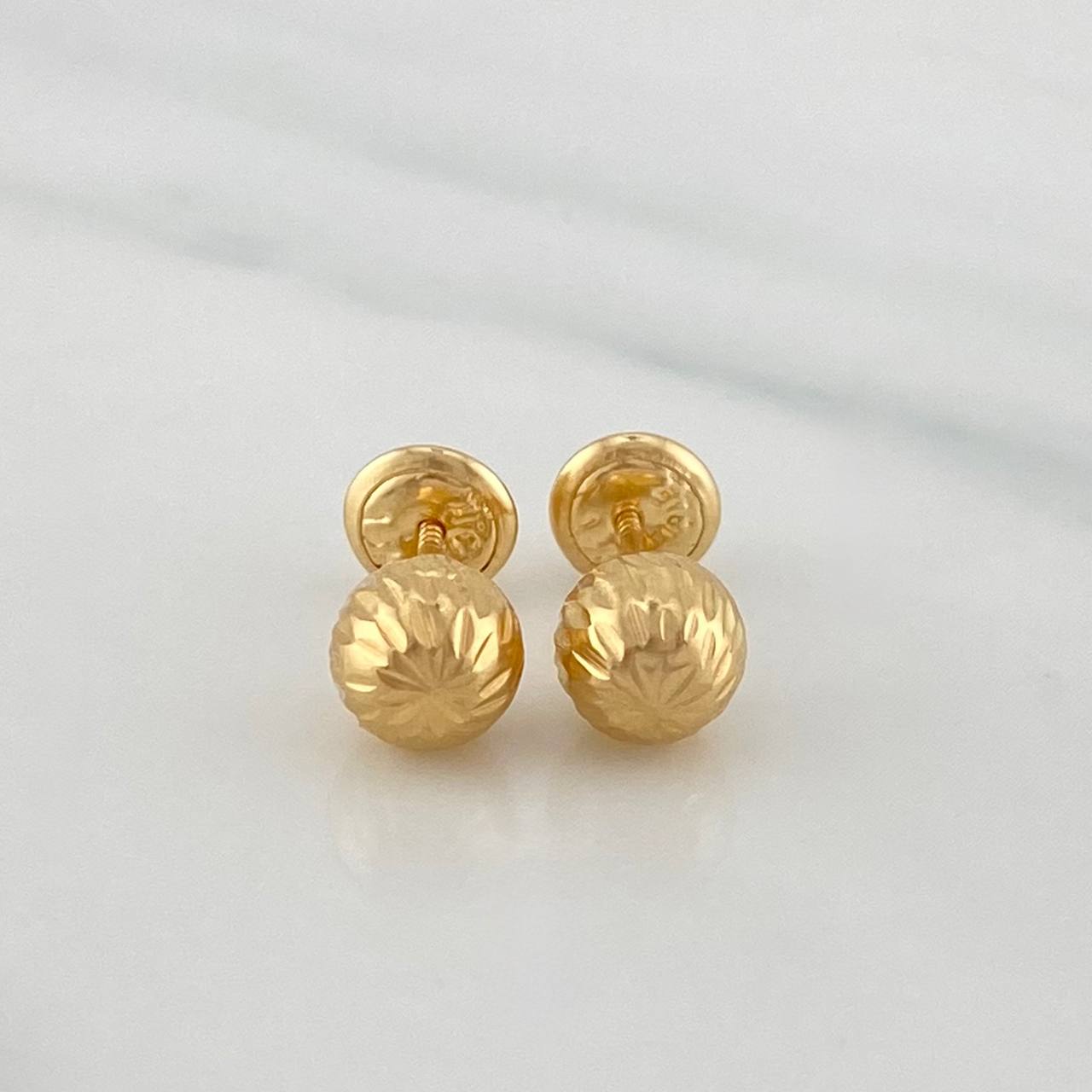 Stud Earrings Bead 1.1 g / in / 8 mm Yellow Gold 18K