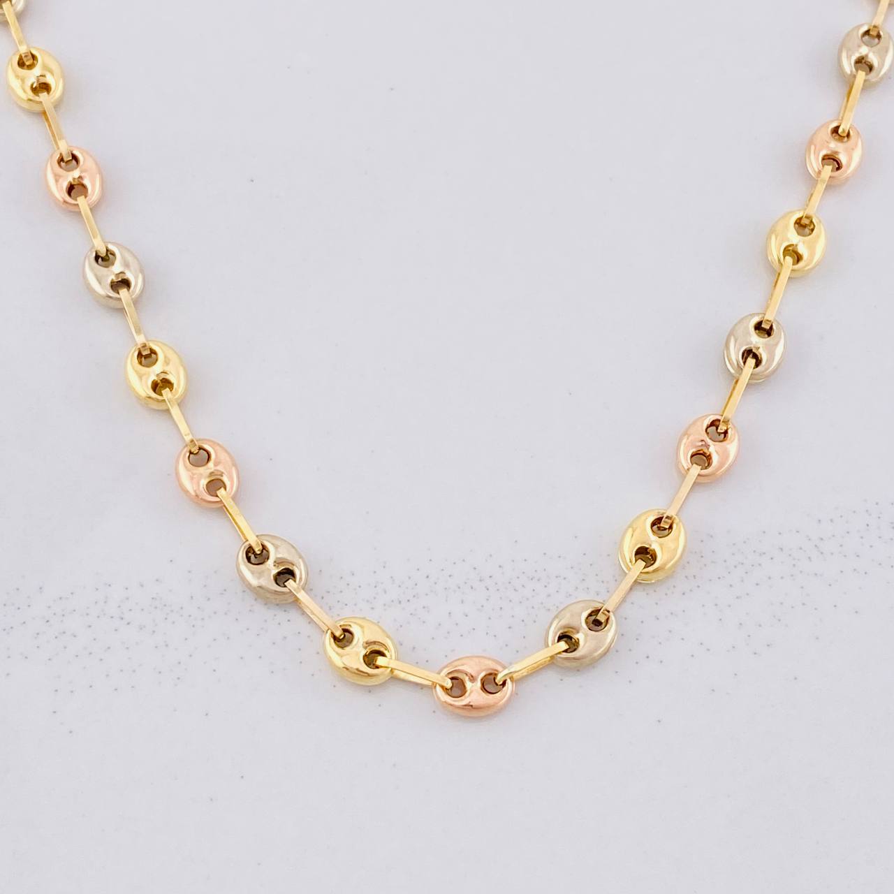 Cadena GC 7.9g / 24 in / 4.1mm Tres Oros 18K