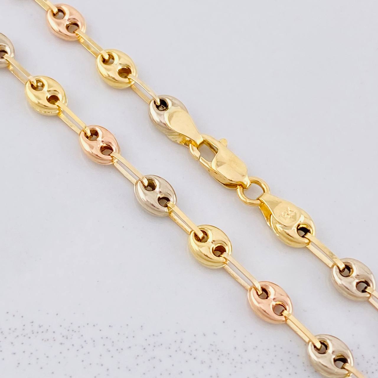 Cadena GC 7.9g / 24 in / 4.1mm Tres Oros 18K