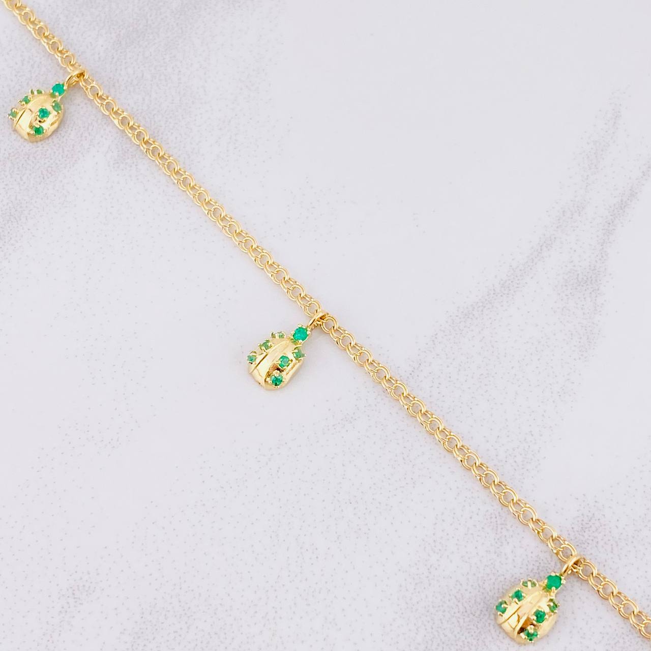 Ladybug Anklet Emeralds 67pts 5.55g / 11 in / 2.2mm Yellow Gold 18K