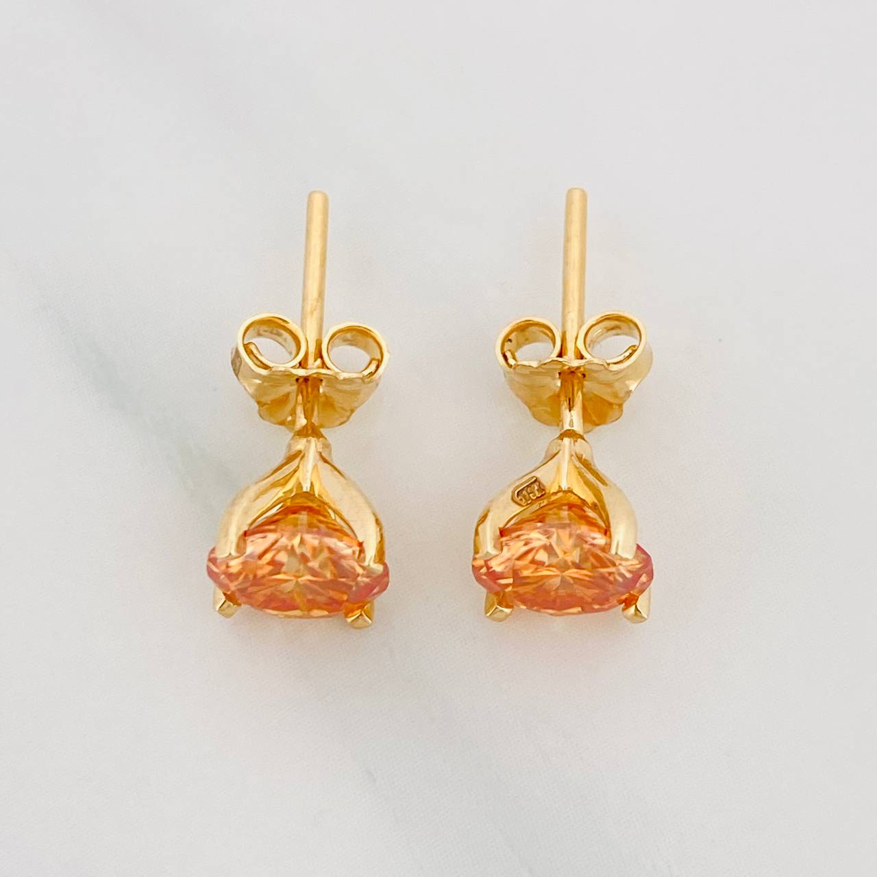 Stud Earrings Four Prongs Moissanite 1 Cts 1.65g / in / 6.42mm Yellow Gold 18K