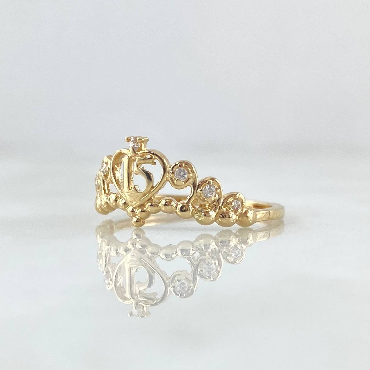 Anillo 15s Corona Bizantina 1.6gr / T5 1/4 / Circones Blancos Oro Amarillo 18K