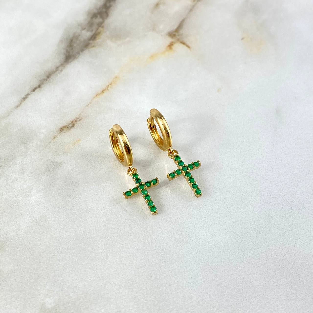 Hoop Earrings Cruz 2.85gr / 2.5cm-1.5cm / Green Zircons Yellow Gold ©