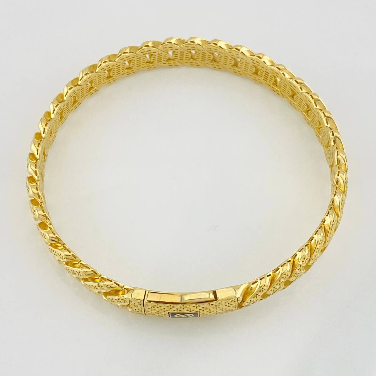 Pulso Cubano Infinito Diamantado 14.15g / 7 1/2 in / 8.17mm Oro Amarillo 18K