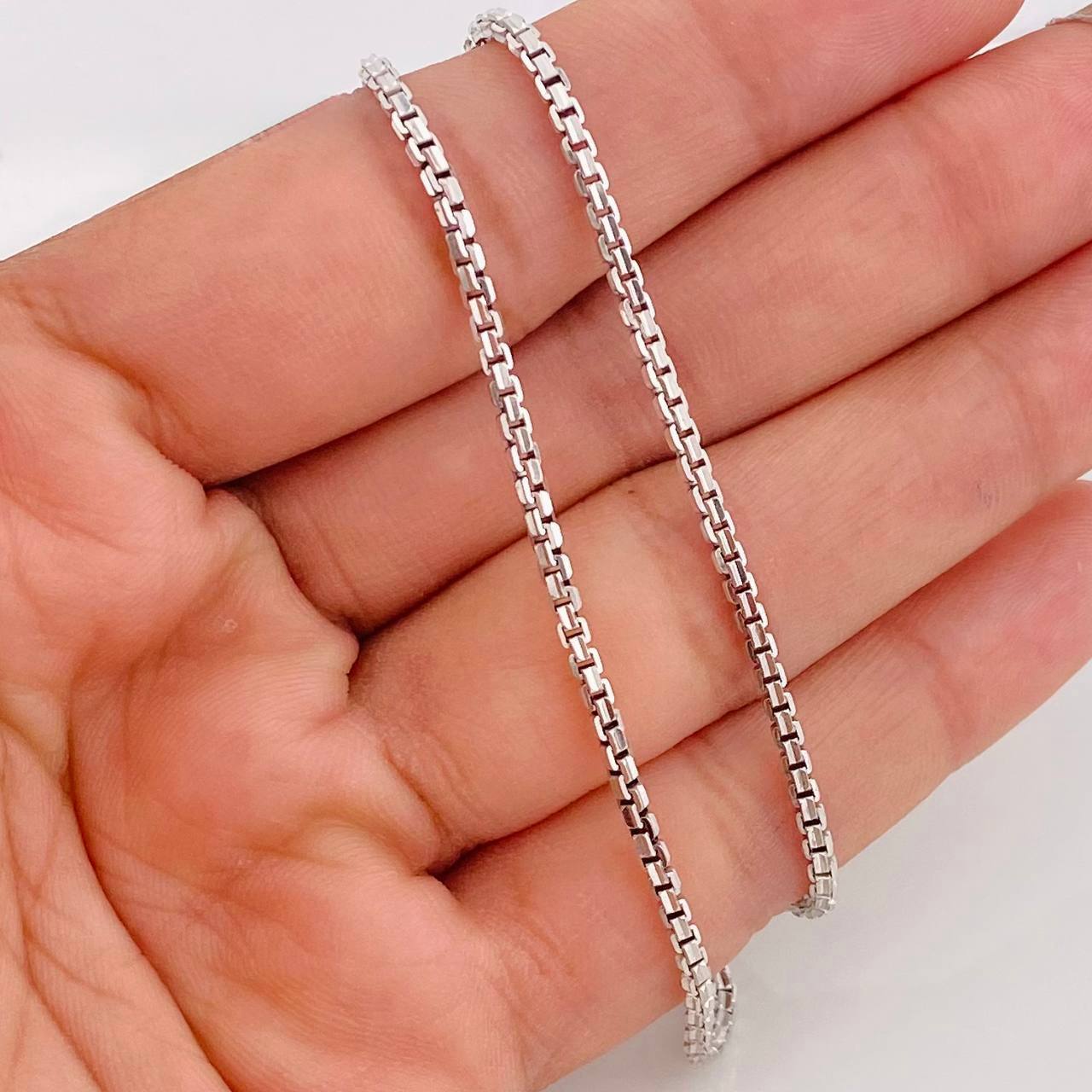 Cadena Veneciana 17.75g / 24 in / 1.98mm Oro Blanco 18K