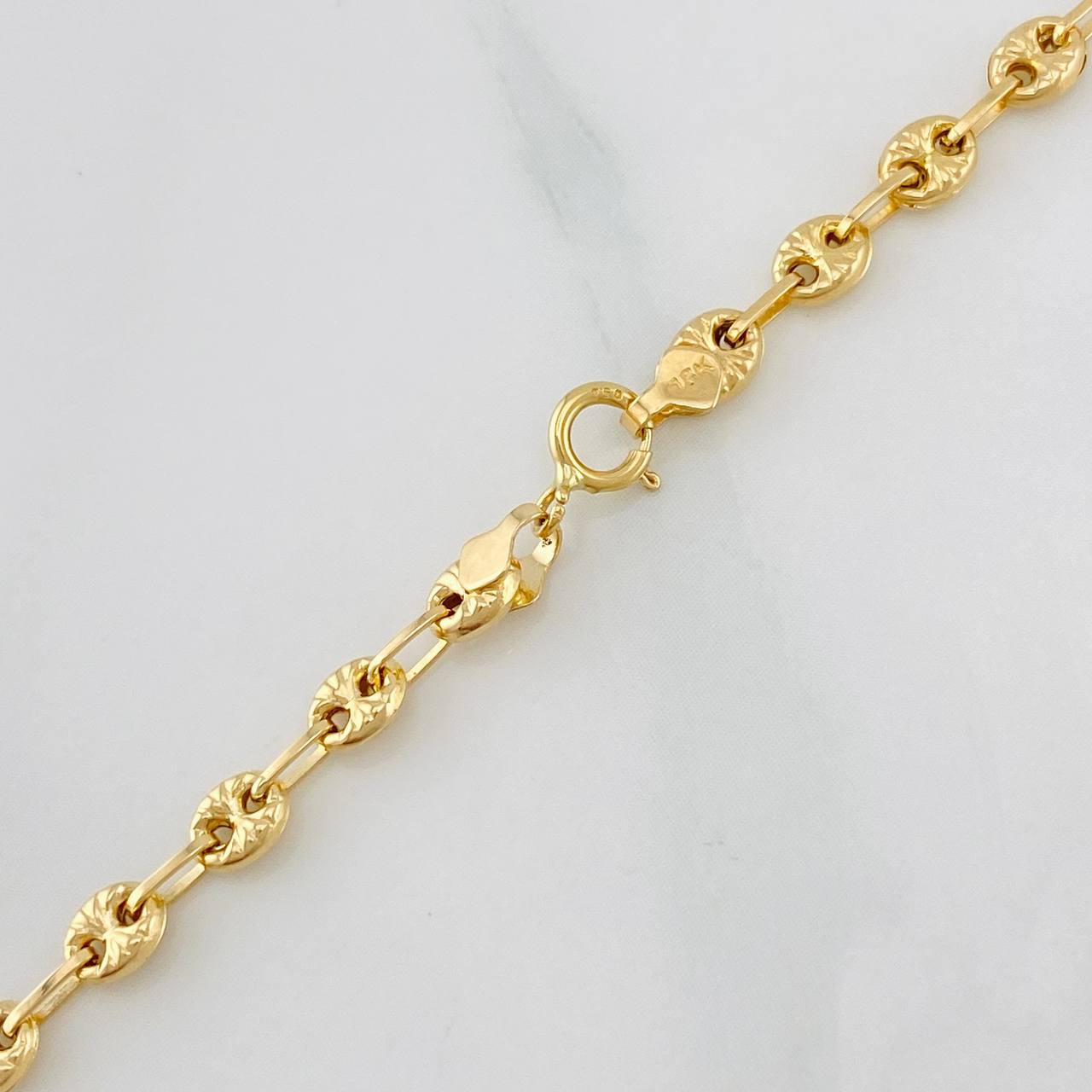 Cadena Gc 5.35g / 20 in / 3.3mm Oro Amarillo 18K