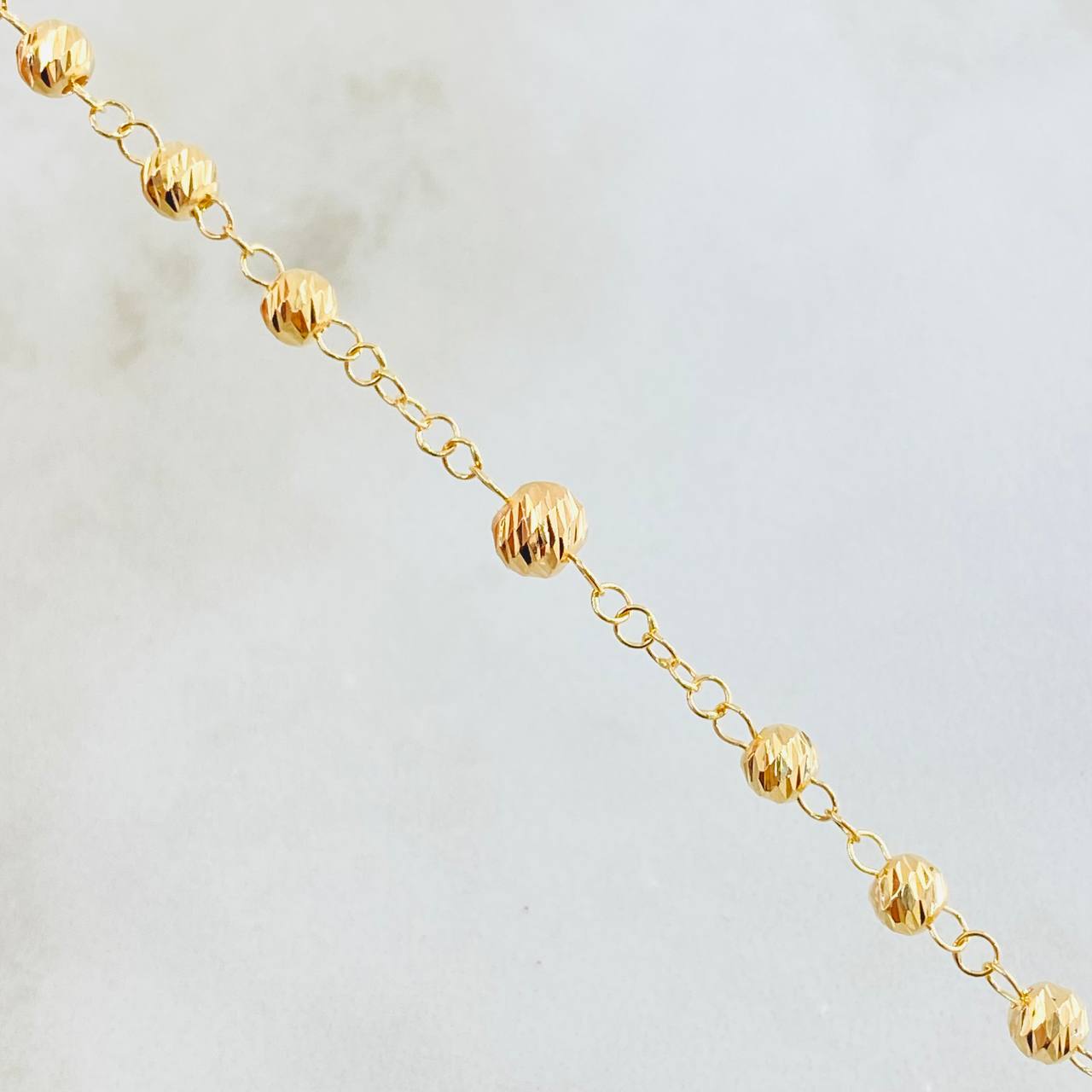 Miraculous Virgin Rosary 9.25gr / 23 1/2 in / 18K Gold