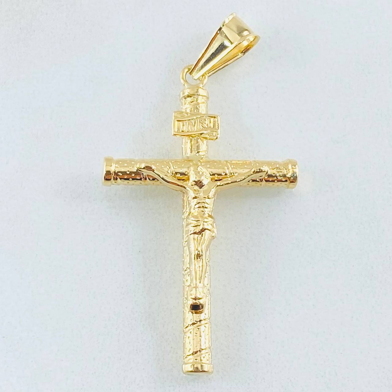 Pendant Cross Christ 1.7gr / 1.8in / 18K Gold