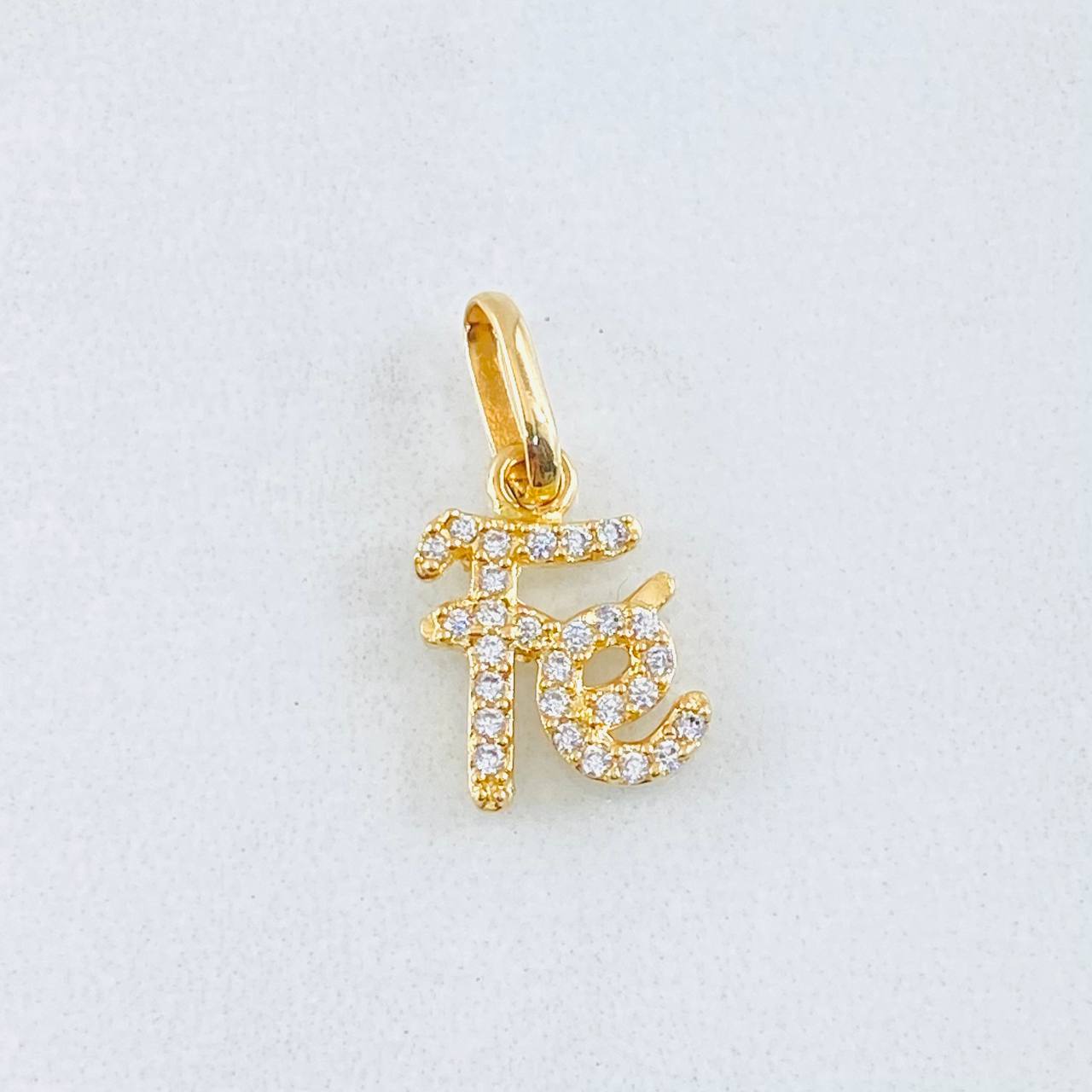 Pendant Faith 1.1gr / 0.8in / 18K Gold