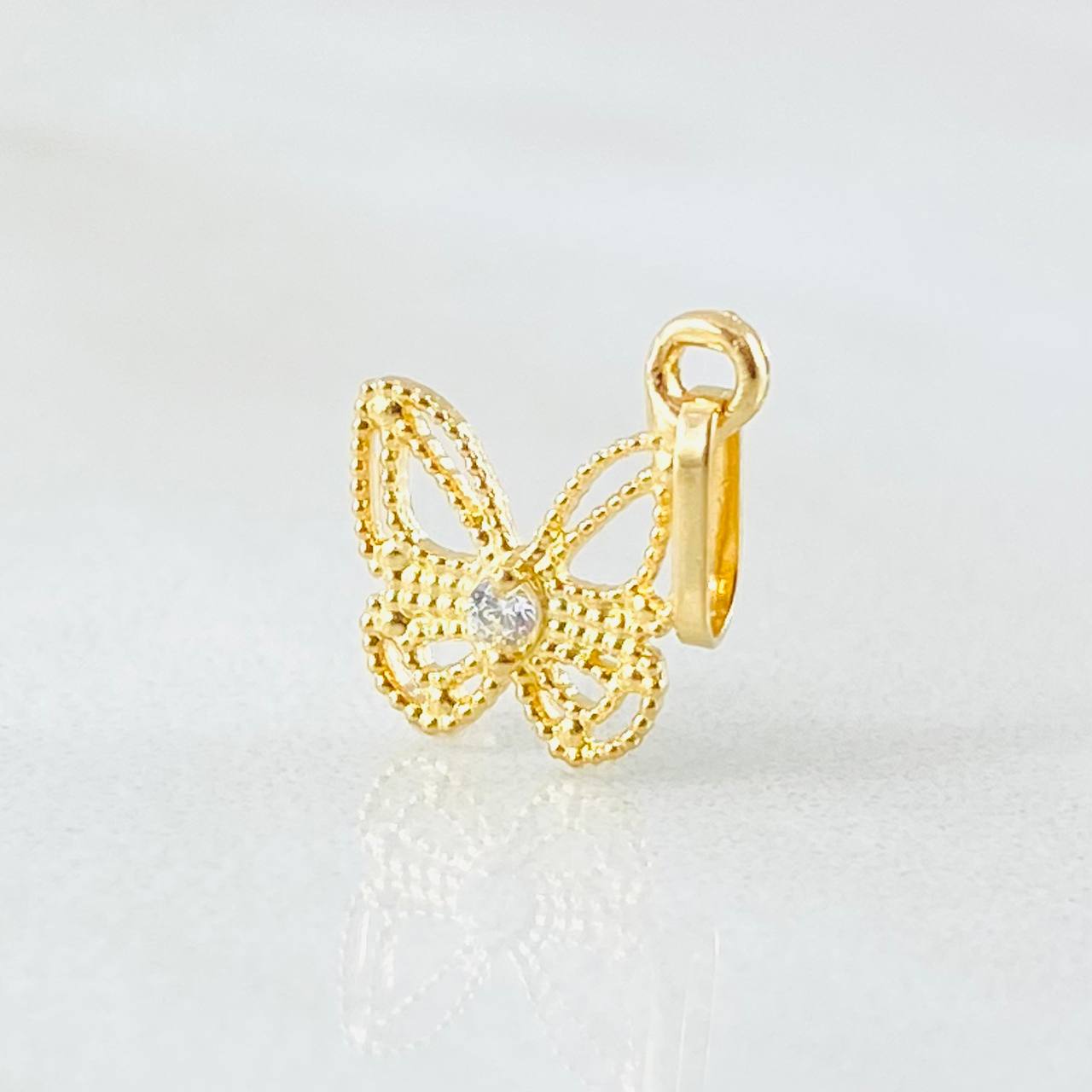 Butterfly Pendant 0.4gr / 3/4 in / 18K Gold