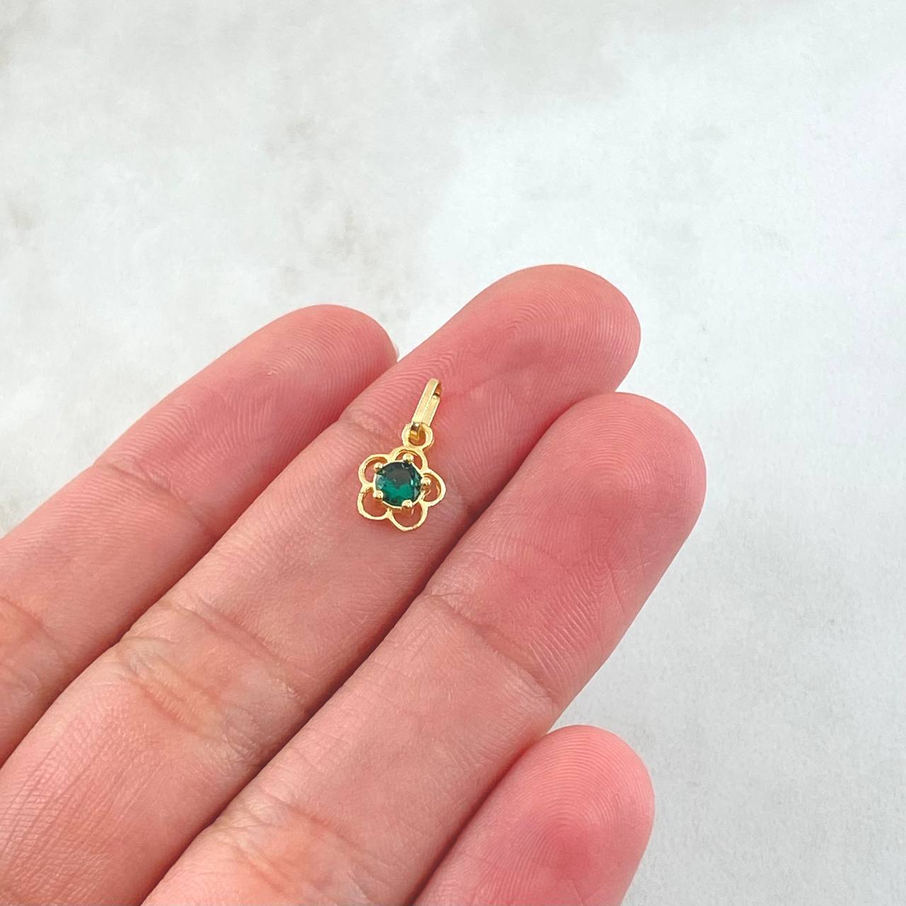 Pendant Flower Silhouette 0.4gr / 1/2 in / 18K Gold