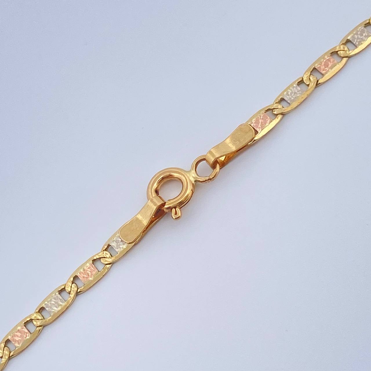 Cadena Escalera Plana 7.3gr / 23 3/4 in / Tres Oros +3 18K $