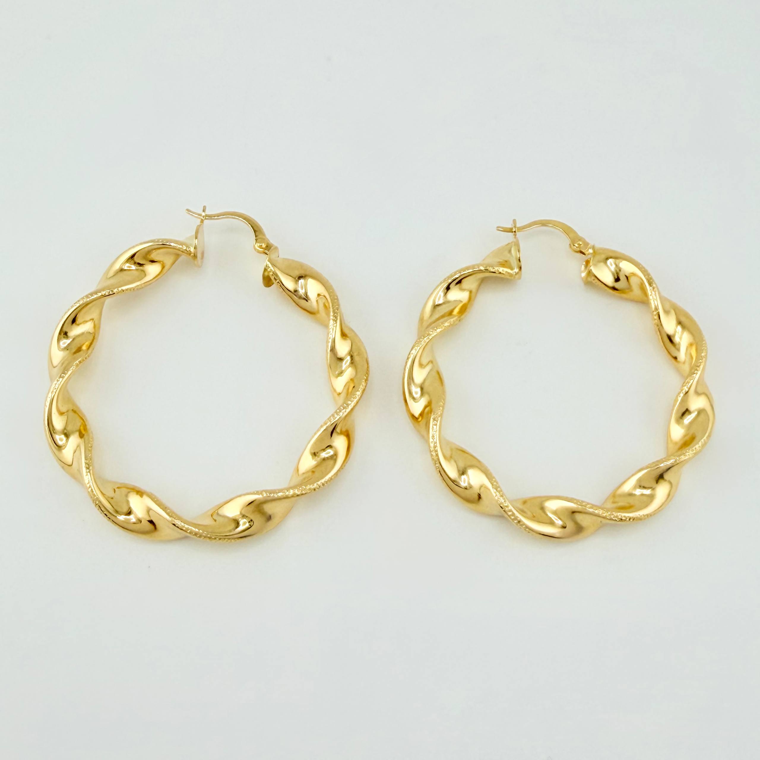 Candongas Demi 7.75gr / 1 3/4 in / Oro Amarillo 18K ©