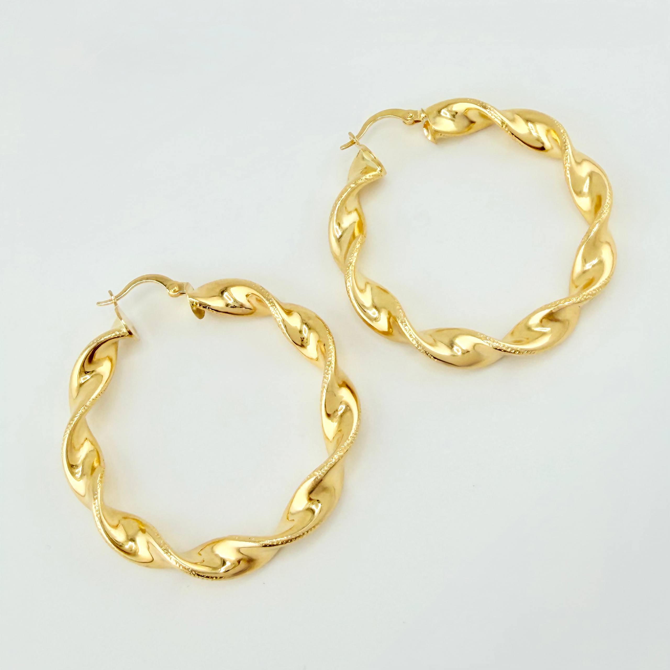 Candongas Demi 7.75gr / 1 3/4 in / Oro Amarillo 18K ©