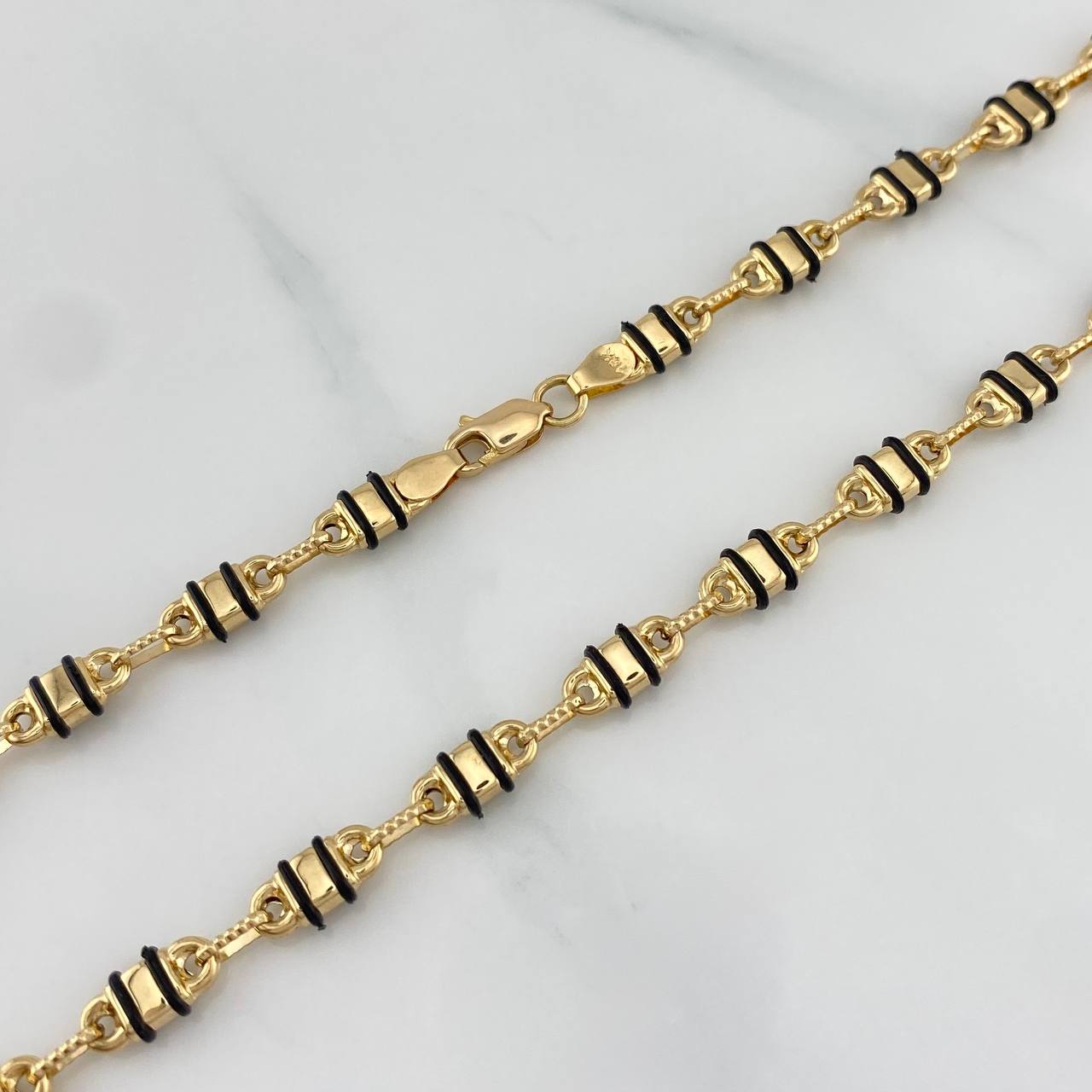 Rustic Barrel Chain 15.1 g / 24 1/2 in / 4.85 mm 18K Yellow Gold