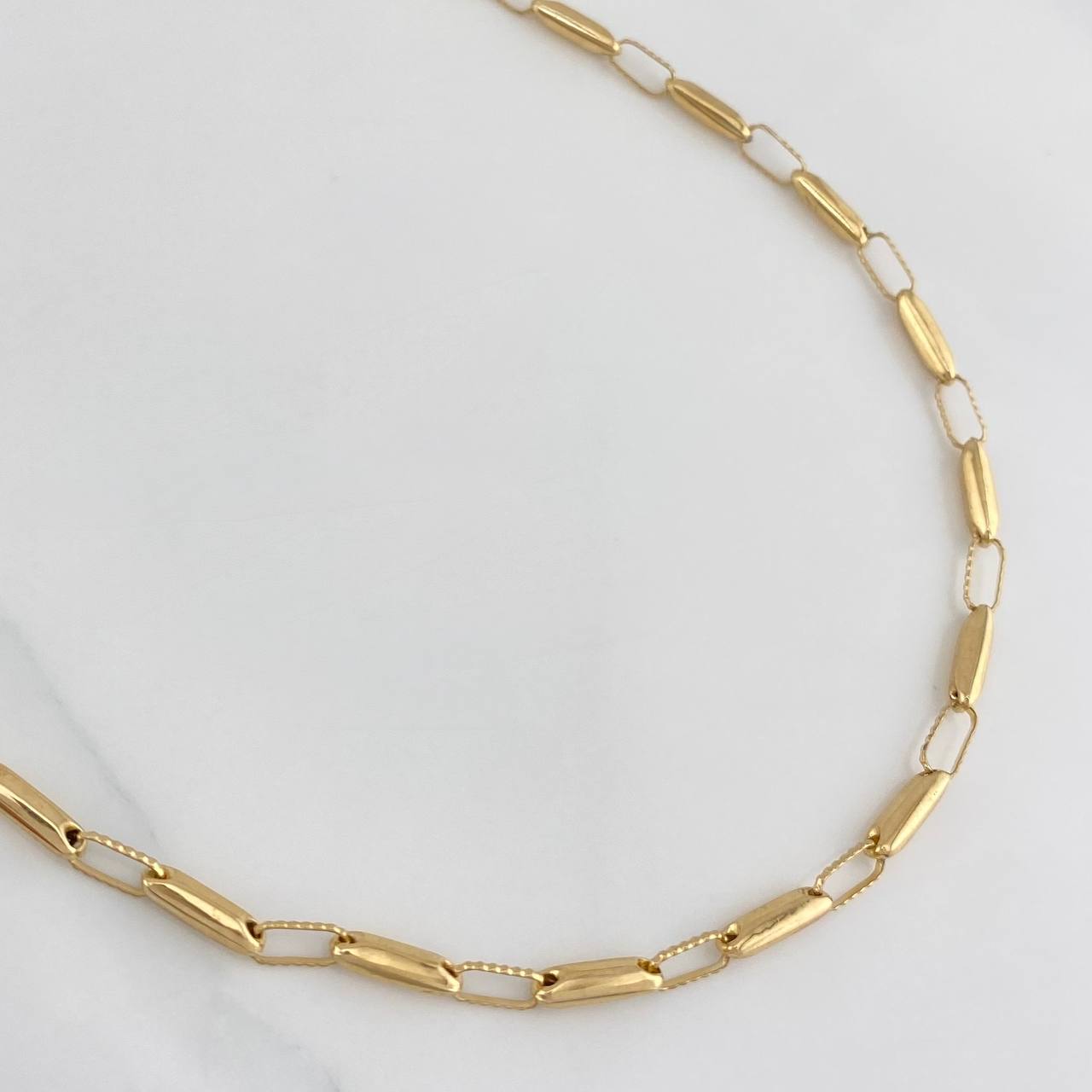 Rustic Rectangle Chain 9 g / 24 in / 2.6 mm 18K Yellow Gold