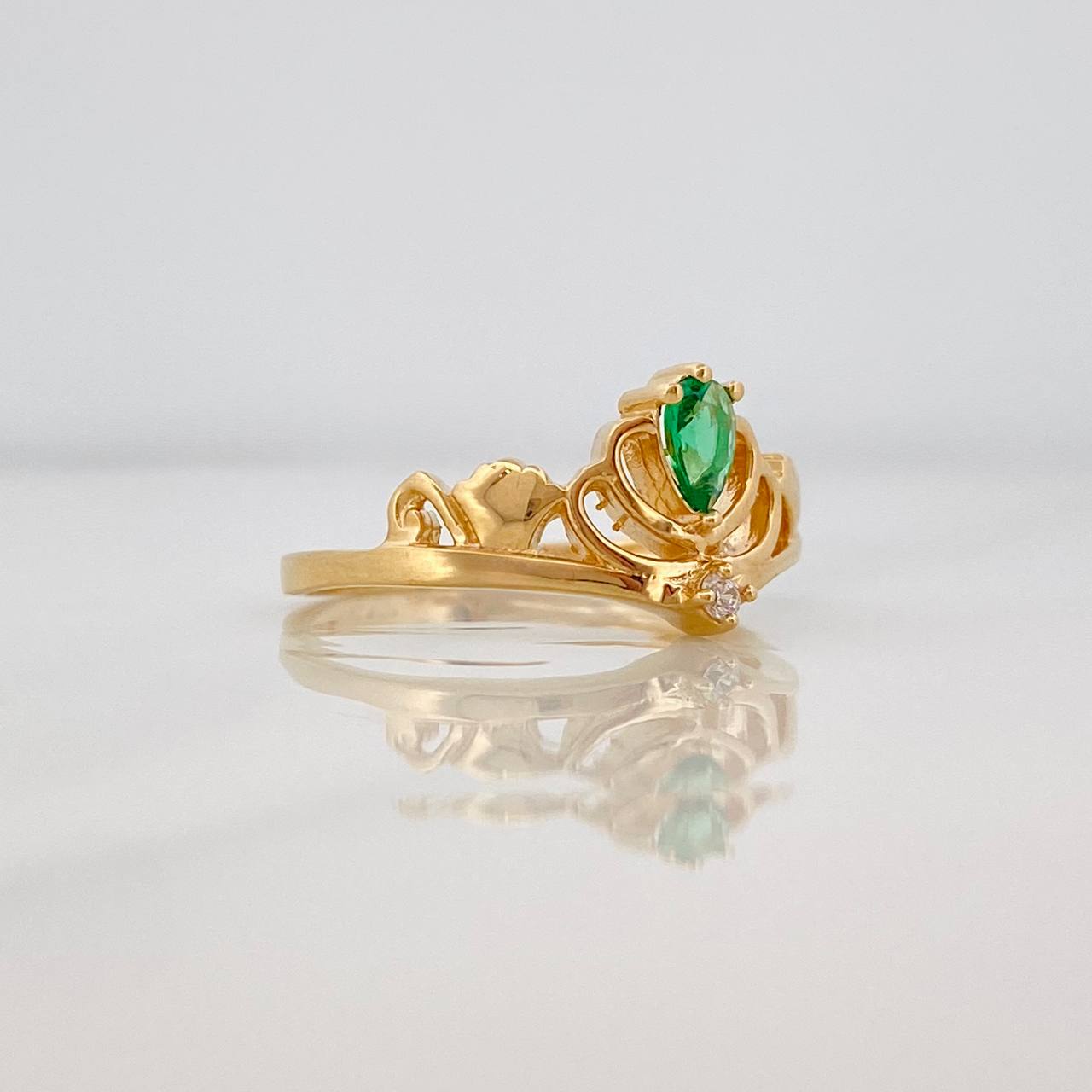 Anillo Corona 3g / TT7 1/4 Oro Amarillo 18K