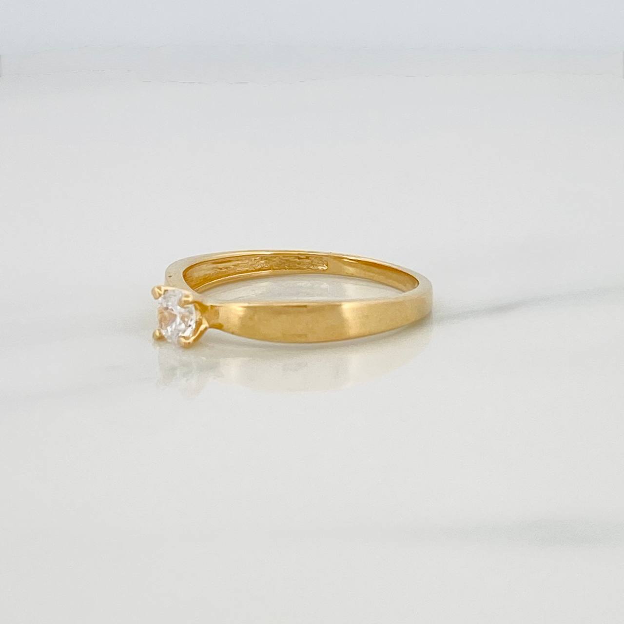 Solitaire Ring 2.2g / TT7 3/4 Yellow Gold 18K