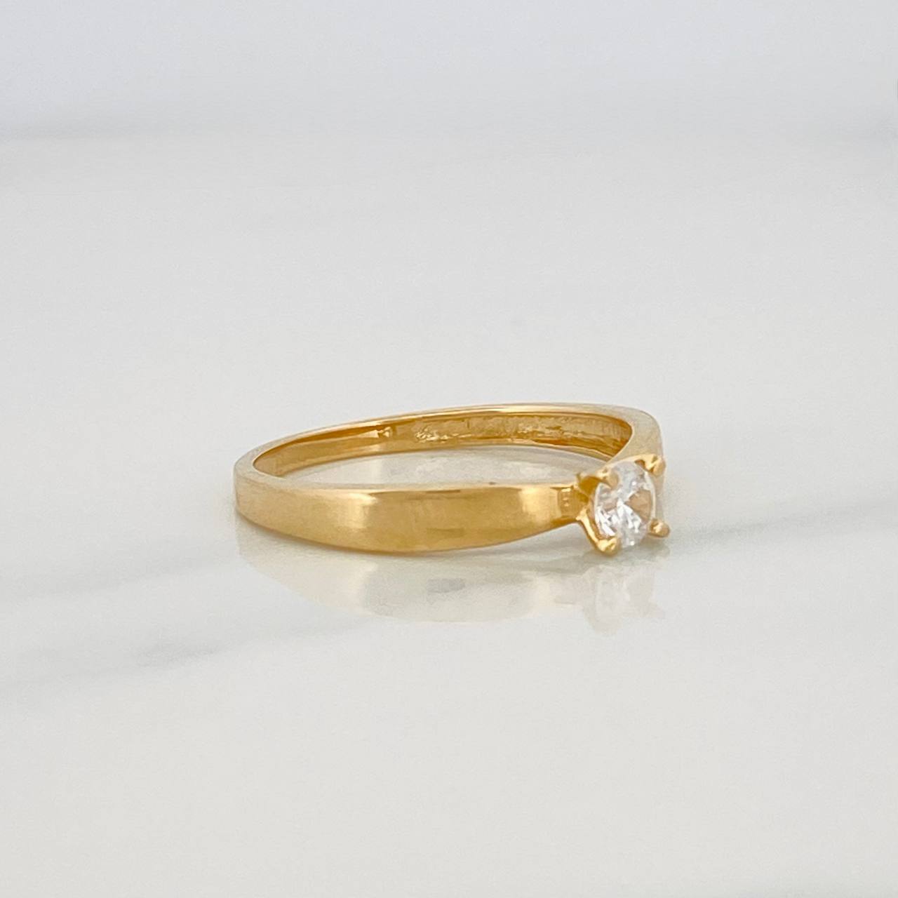 Solitaire Ring 2.2g / TT7 3/4 Yellow Gold 18K