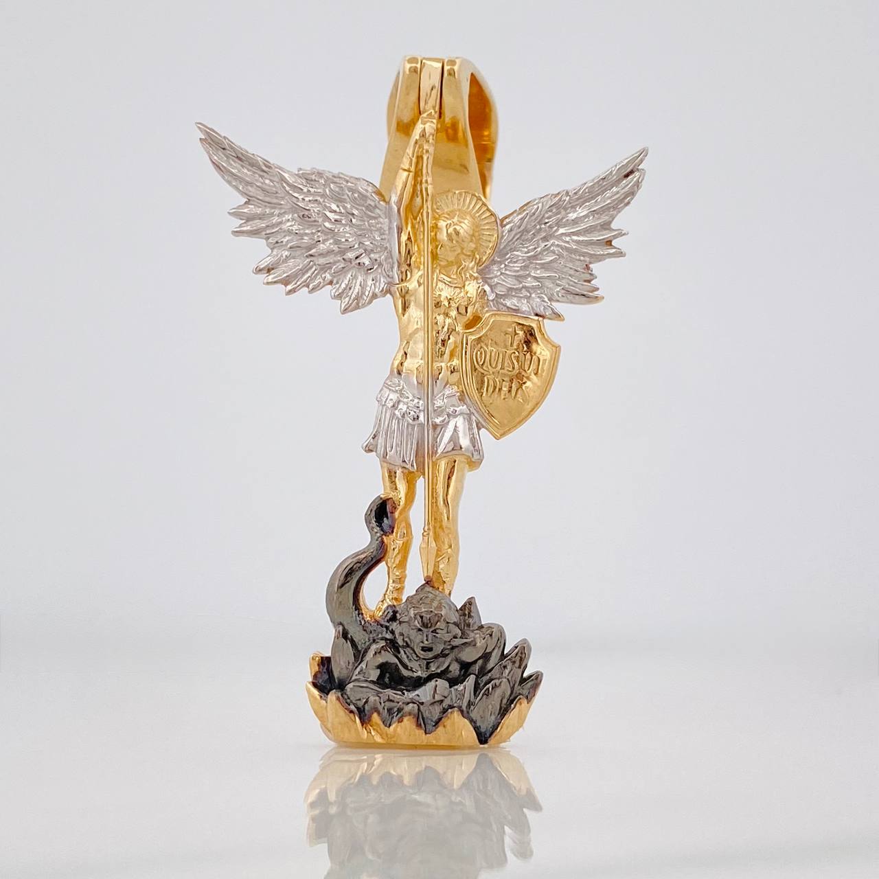 Pendant Saint Michael the Archangel 11.15g / 2 in Three Golds 18K