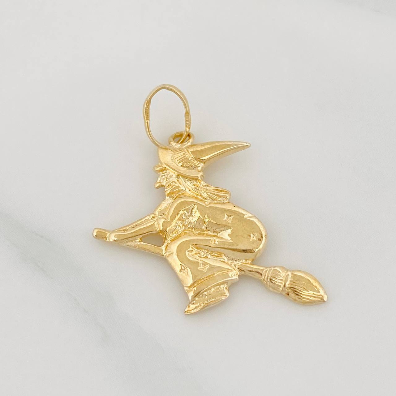 Dije Bruja 1.65g / 1 in Oro Amarillo 18K