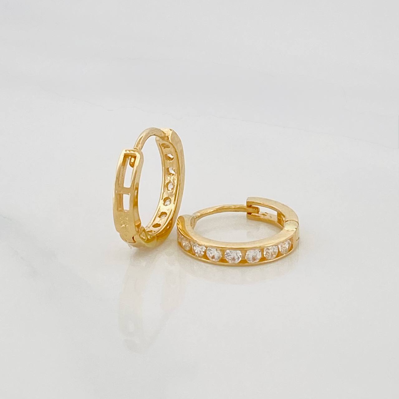 Candongas Carril 1.2g / 1/2 in Oro Amarillo 18K