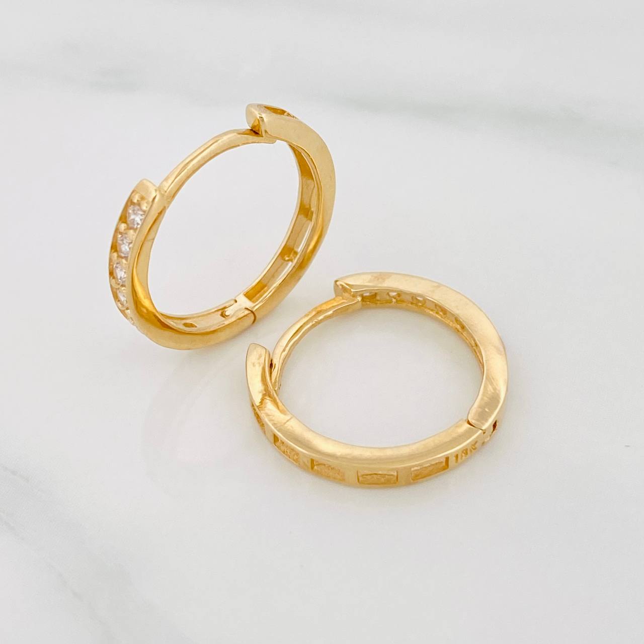 Hoop Earrings Carril 2.1g / 1/2 in Yellow Gold 18K