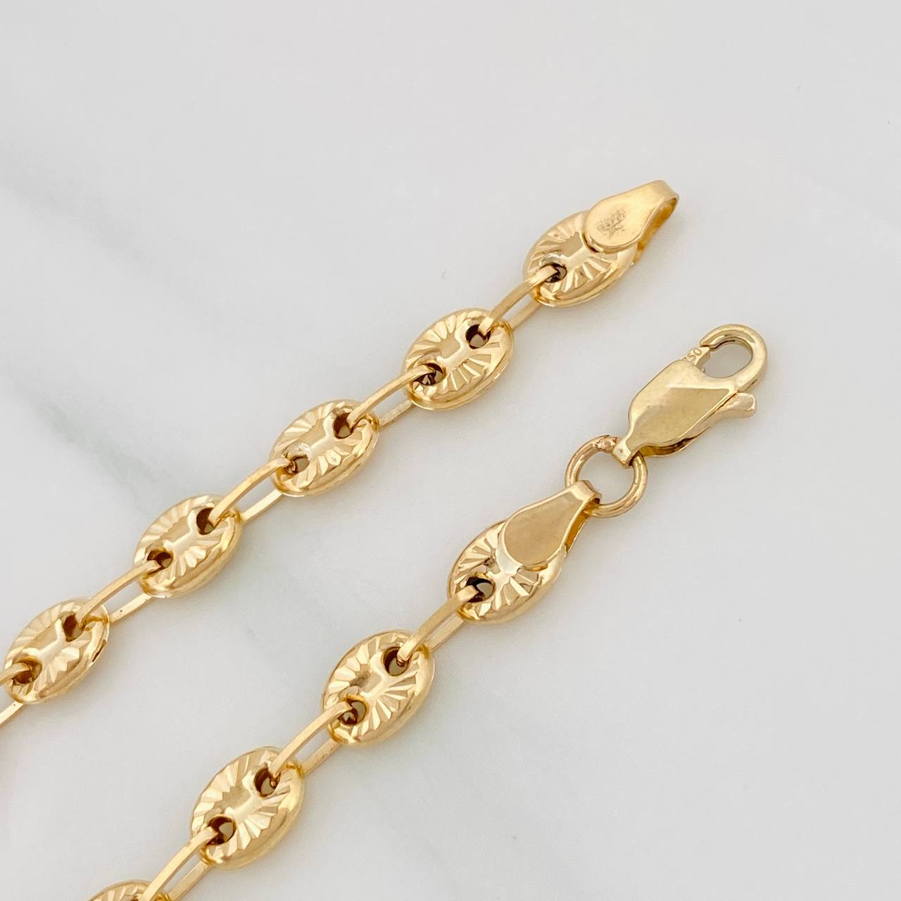 Pulso GC Diamantado 4.6g / 7 1/2 in / 4.9mm Oro Amarillo 18K