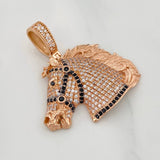 Dije Caballo 8.1g / 1 1/2 in Dos Oros Negro Rosa 18K